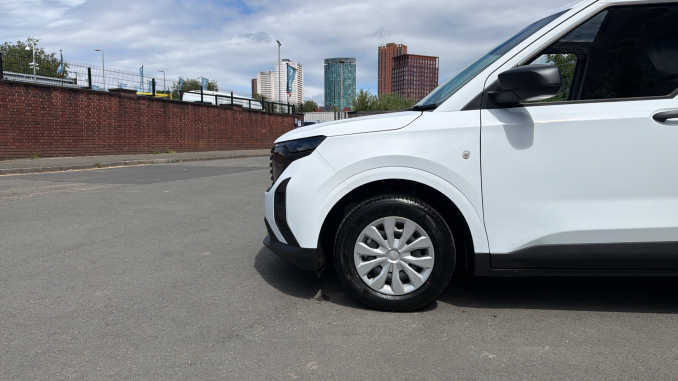 Ford Transit Courier Diesel 1.5 EcoBlue Trend Van - Image 17